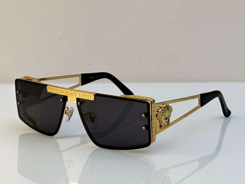 Picture of Versace Sunglasses _SKUfw52349770fw